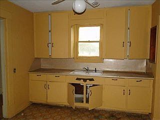 2nd image of 301 N Aydelotte Ave