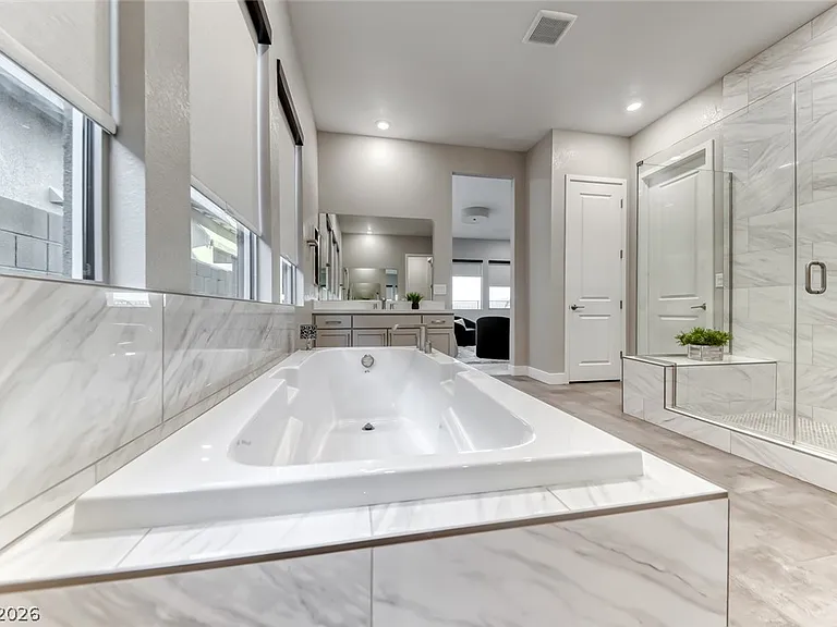 375 Portus Delphini Ct — Photo 25