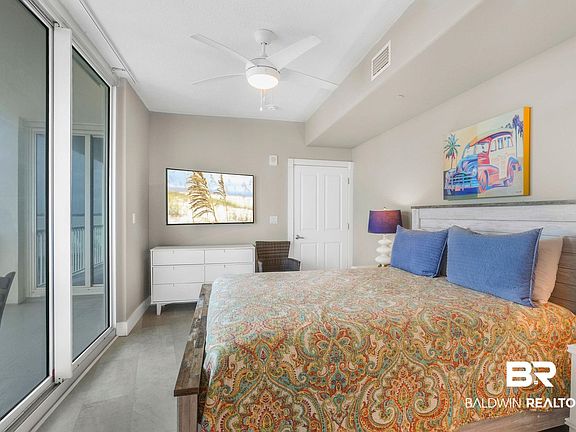 5th image of 521 W Beach Blvd APT 501