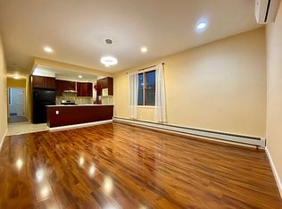 255 94th St #1F, Brooklyn, NY 11209