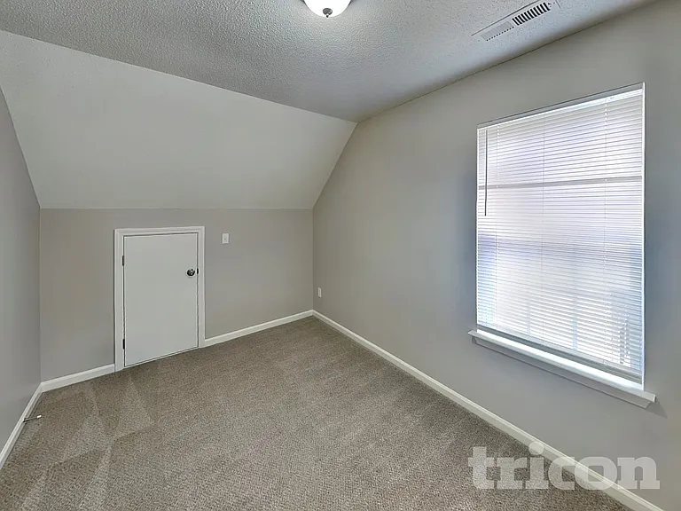 1847 Duke Adam St — Photo 7