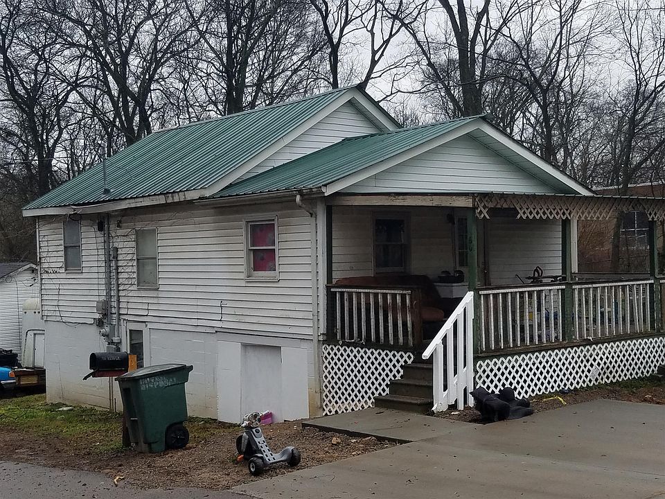 1st image of 608 Mann Cir