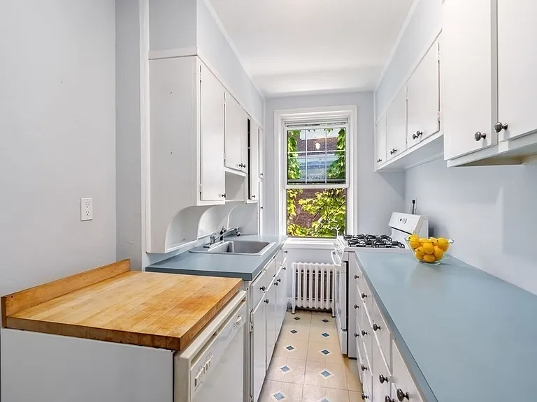 50 Follen St #416 — Photo 12