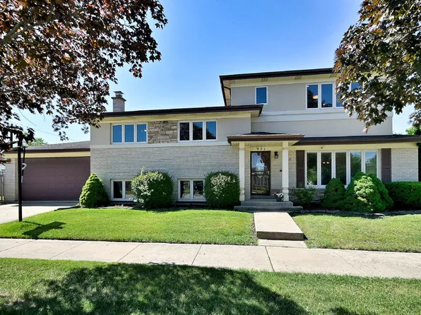 921 Greendale Ave, Park Ridge, IL 60068