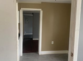 22 Mechanic St #A, Jewett City, CT 06351