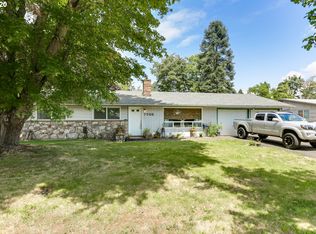 7702 NE Burton Rd, Vancouver, WA 98662