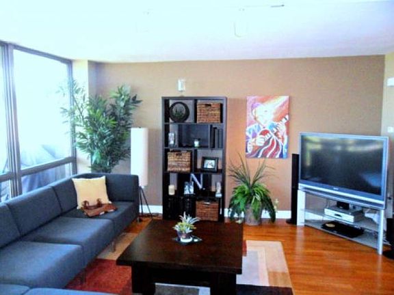 4th image of 600 E Admiral Blvd Unit 1606