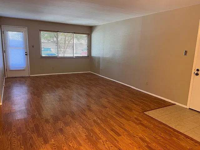 2 bed, 1103 sqft, $1,400 — Photo 4