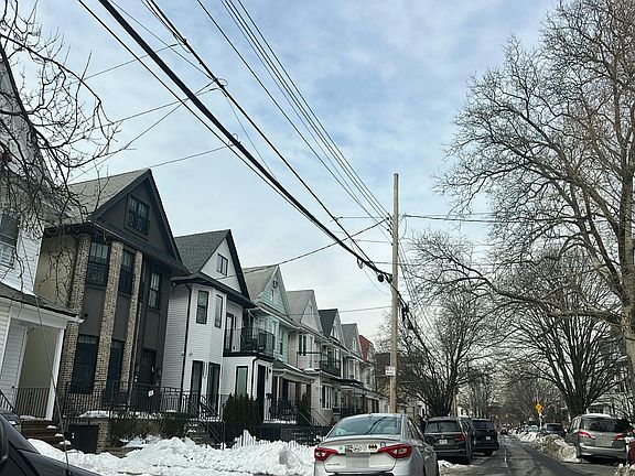 5th image of 1023 E 2nd St