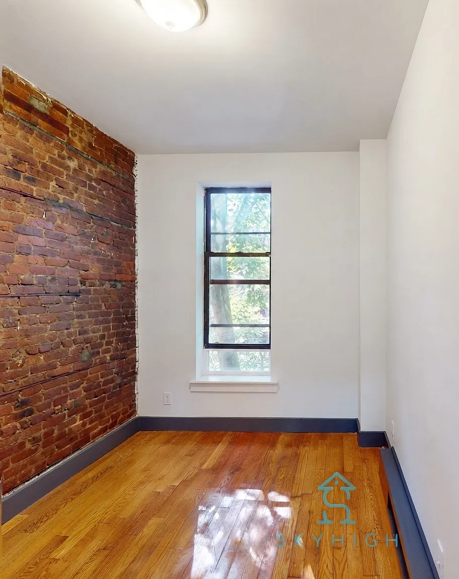 74 Van Buren Street — Photo 2