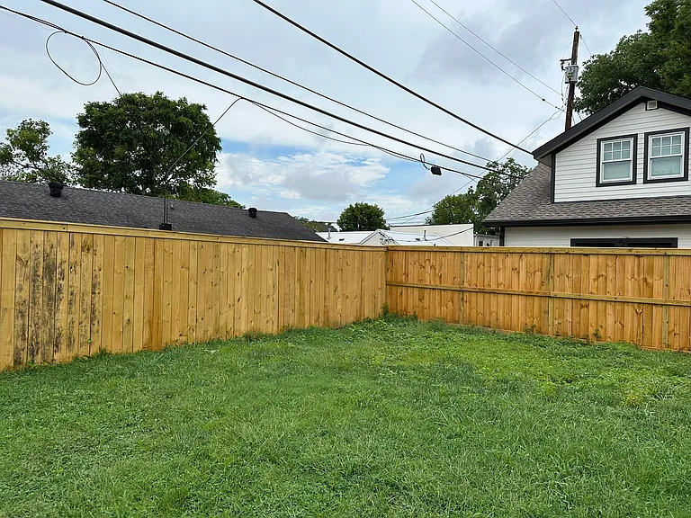 1605 Villa Pl — Photo 10