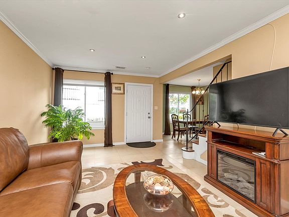 2nd image of 26 Alhambra Dr