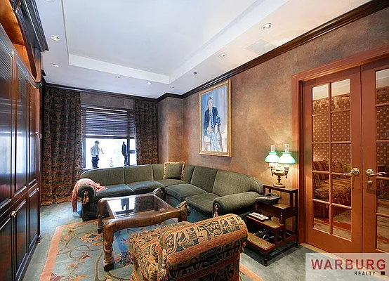 Sold by Warburg | media 5