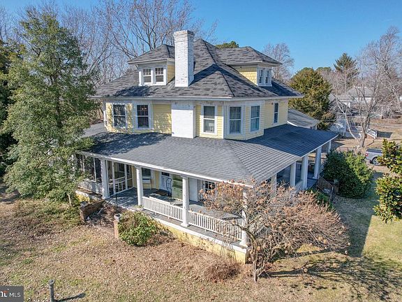 2nd image of 4096 Main St