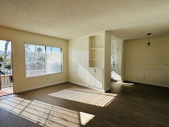 2nd image of 4811 Bermuda Ave APT 8