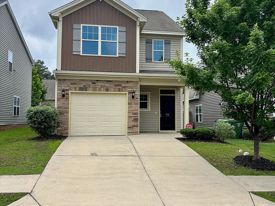 756 Helmsman Ln