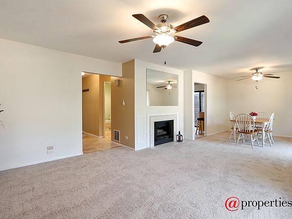 Living Room / Dining Room