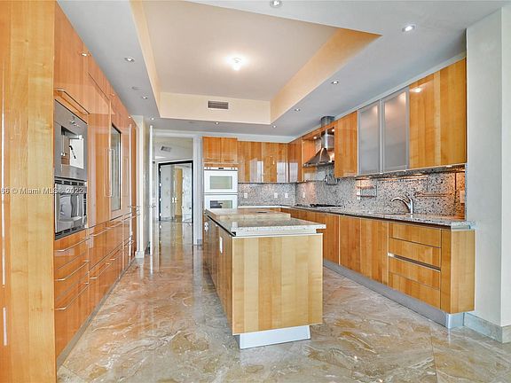 3rd image of 16051 Collins Ave APT 2803