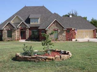 12917 SW 53rd St, Mustang, OK 73064