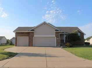 9402 E 43rd Cir N, Wichita, KS 67226