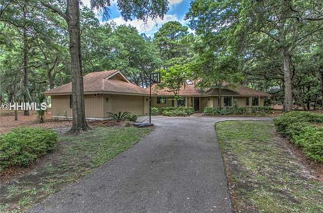 1st image of 18 Barony Ln