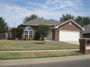 1421 Teakwood Dr, Norman, OK 73071