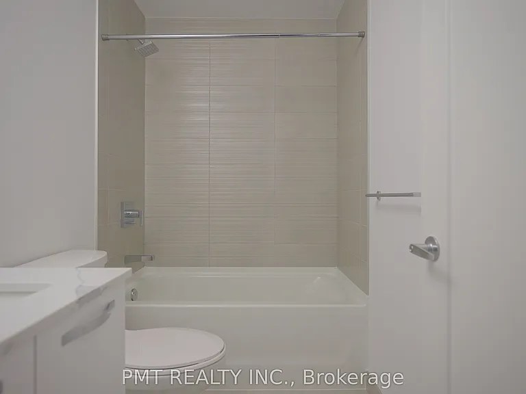 75 James St S #3101 — Photo 18