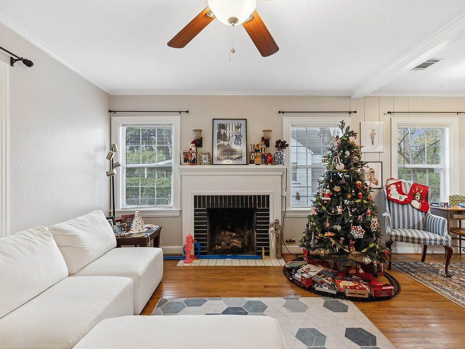 1st image of 9024 Santa Clara Dr