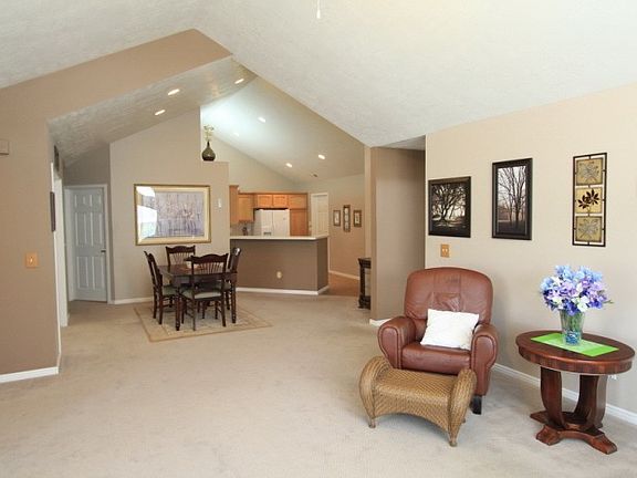 4th image of 3331 S Abbey Glen Way Unit A