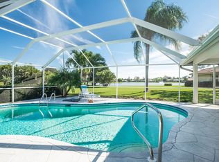2037 Castle Garden Ln, Naples, FL 34110