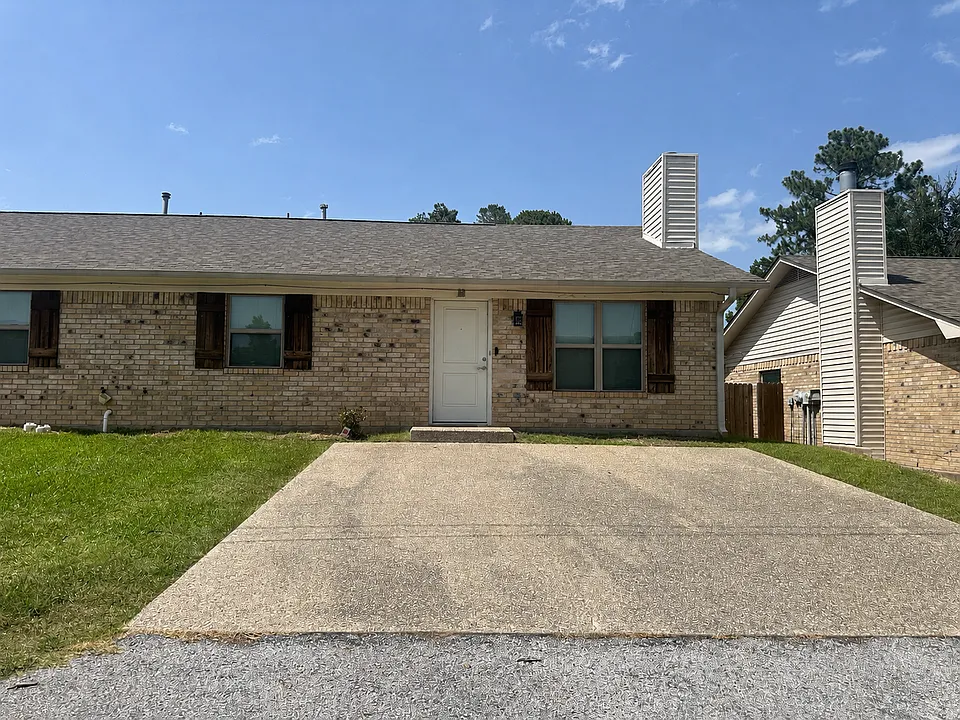 8320 Cambridge Rd #M18