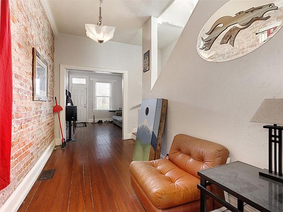 4th image of 2928 N Marion St