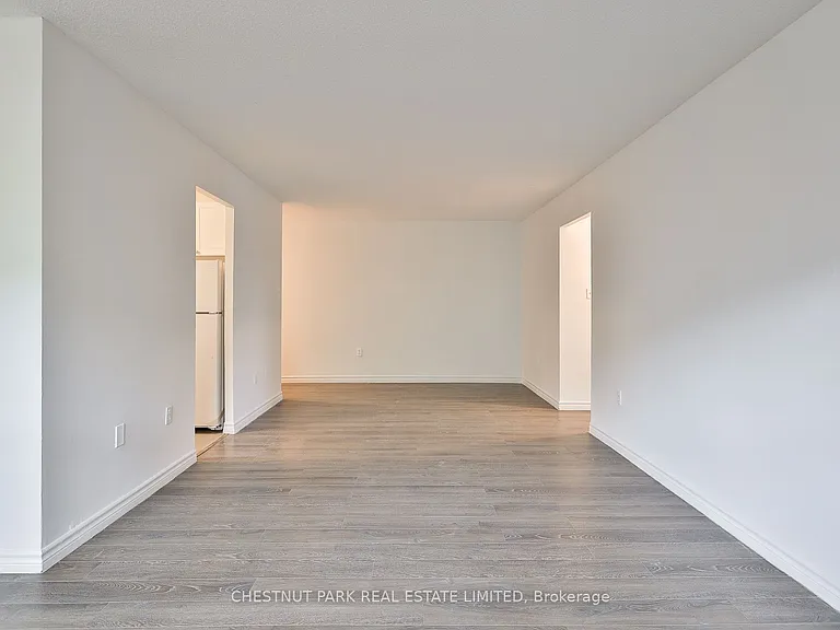 900 Glen St #218 — Photo 8