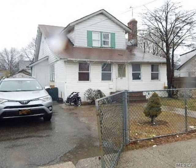1st image of 13 Marvin Ave