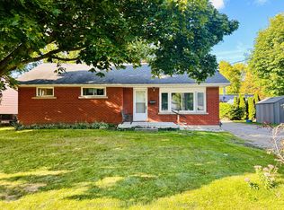 11 Marchant St, Aylmer, ON N5H1V5