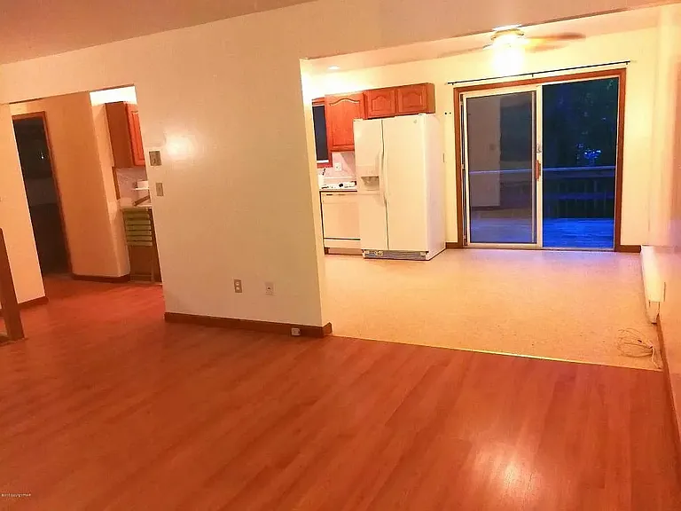 767 Rosewood Rd E — Photo 7