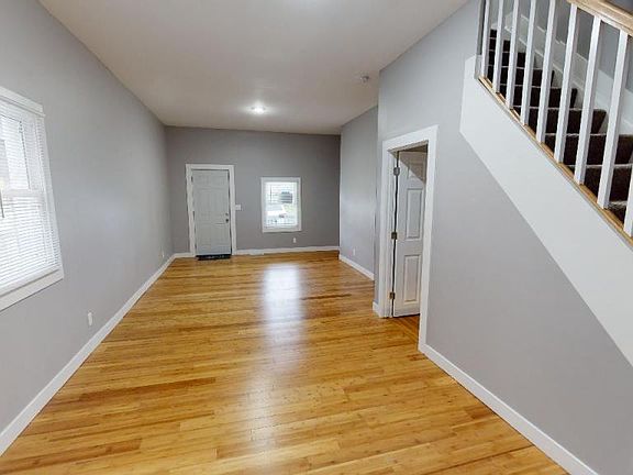 5th image of 79 N Jones Ave