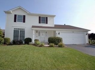 591 Sussex Ln, Algonquin, IL 60102