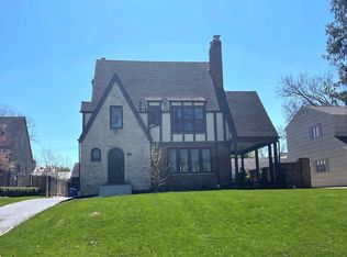1967 Berkshire Rd, Columbus, OH 43221