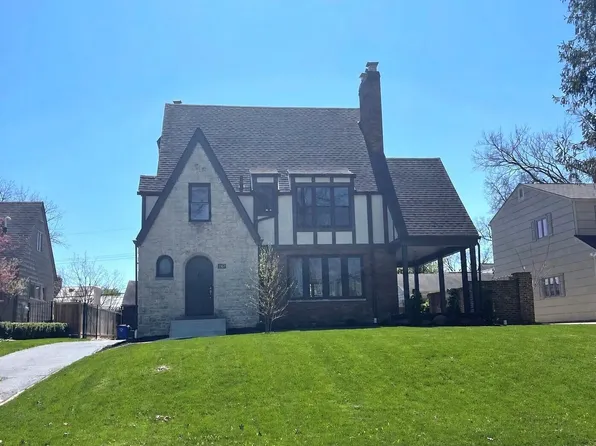 1967 Berkshire Rd, Columbus, OH 43221