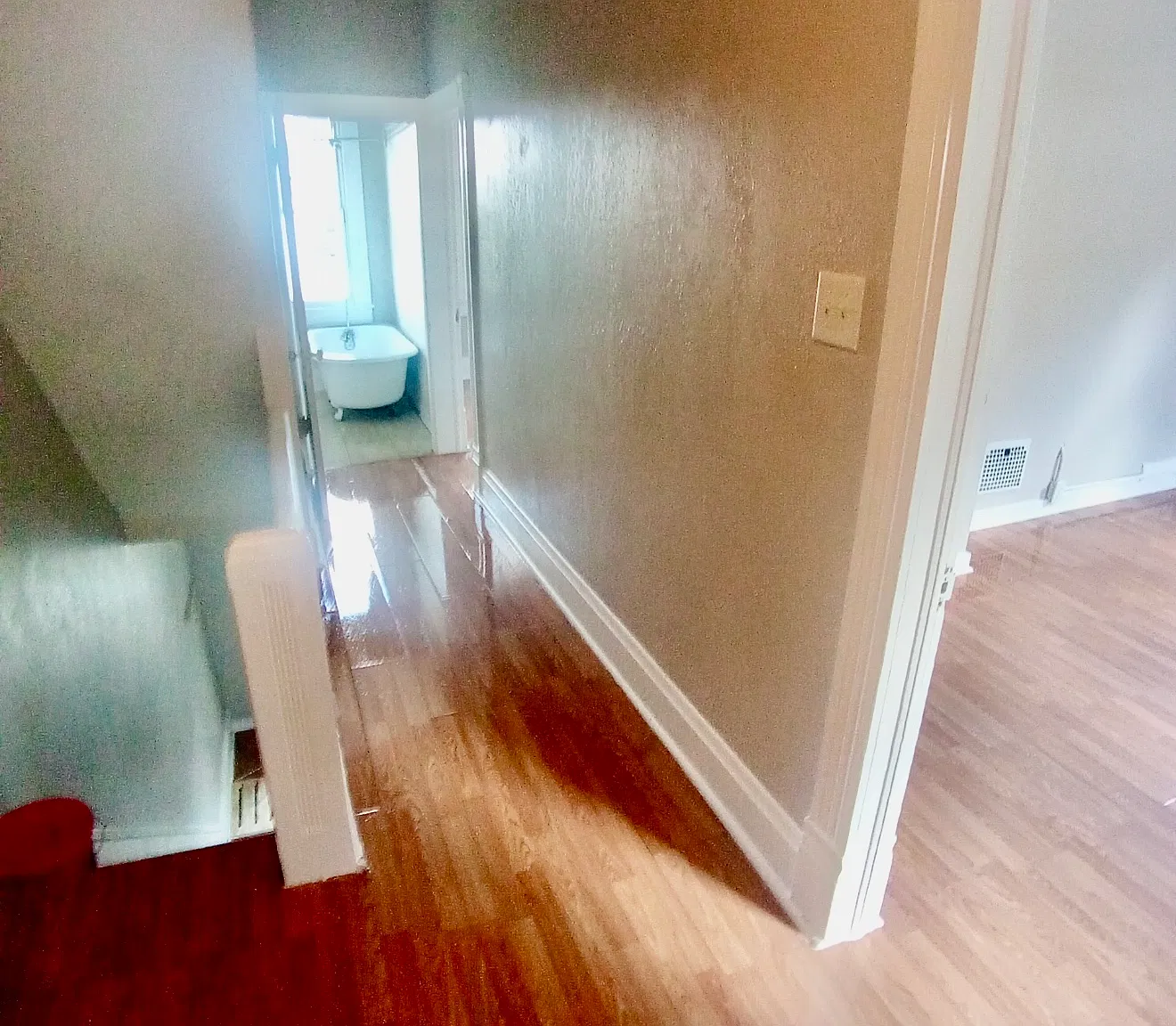 3 bed, 1892 sqft, $975 — Photo 1