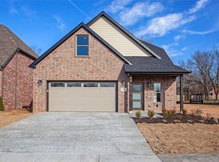 5207 Brookmere St, Rogers, AR 72758