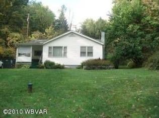 10 Yost Rd, Mill Hall, PA 17751