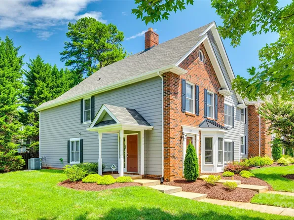 1711 Robinwood Rd, Gastonia, NC 28054