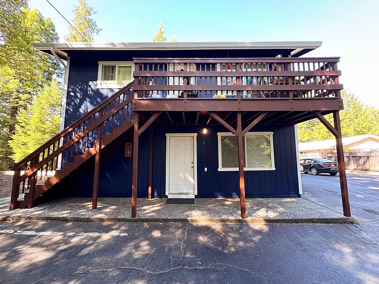 2148 Primrose Dr #1 — Photo 1