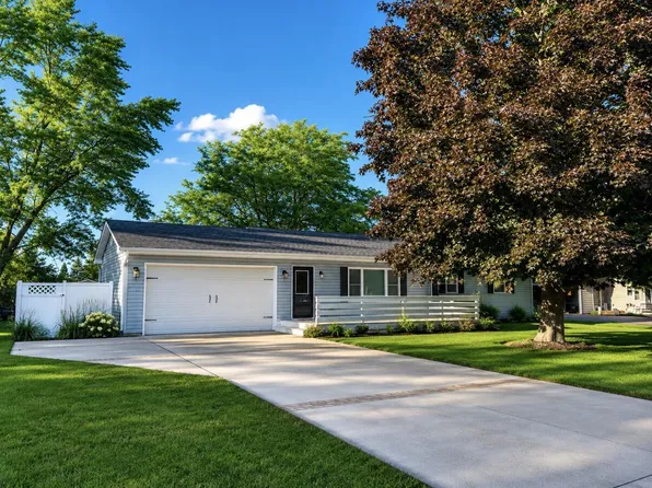 1170 Cypress POINT, Twin Lakes, WI 53181