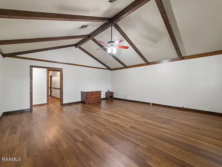 140 Orangewood Dr — Photo 5
