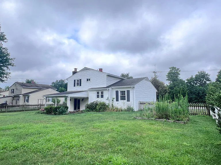 8407 Thornton Rd — Photo 26