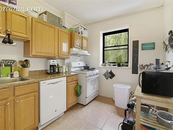 2nd image of 326 2nd St #2