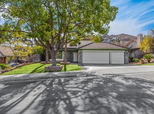 6876 Sundown Dr, Riverside, CA 92509